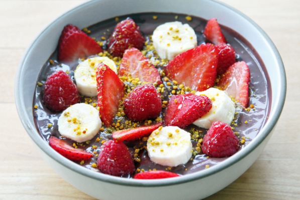 https://www.slimbites.gr/wp-content/uploads/2018/09/βανανα-and-goji-BERRY-energy-smoothie-bowl.png